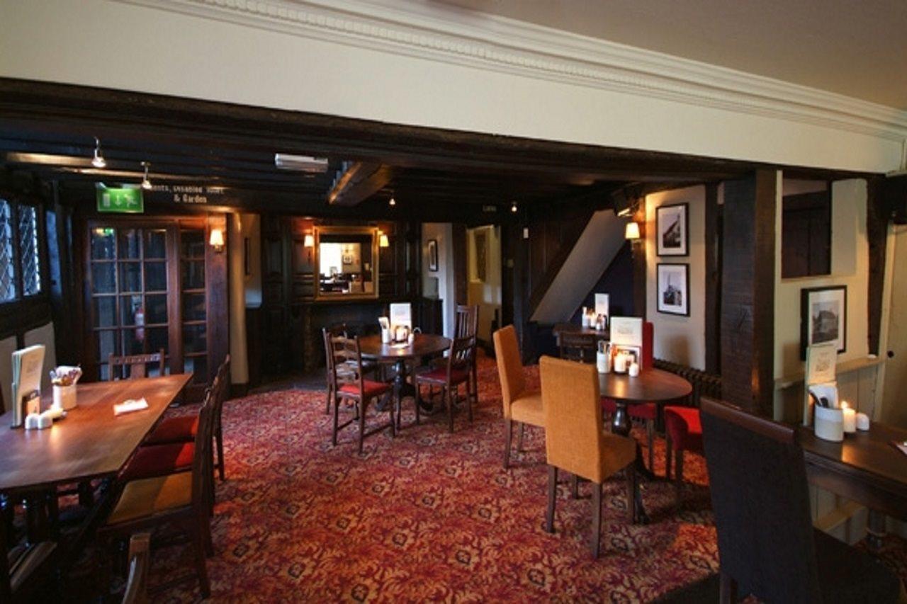 Premier Inn London Gatwick Airport South - London Road Crawley (West Sussex) Exterior foto